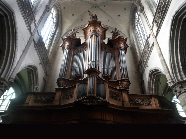 Het waardevolle orgel van de Sint-Martinuskerk te Aalst (c) AIRCHECQ, Universiteit Antwerpen