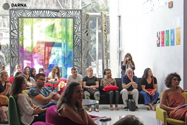 Foto: Tijdens de Design Talks volgen we enkele debatten rond de herwaardering creatieve beroepen in Marokko. Foto: Darna