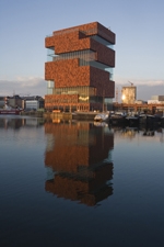 Mas, Museum aan de Stroom  Neutelings Riedijk Architecten, Bureau