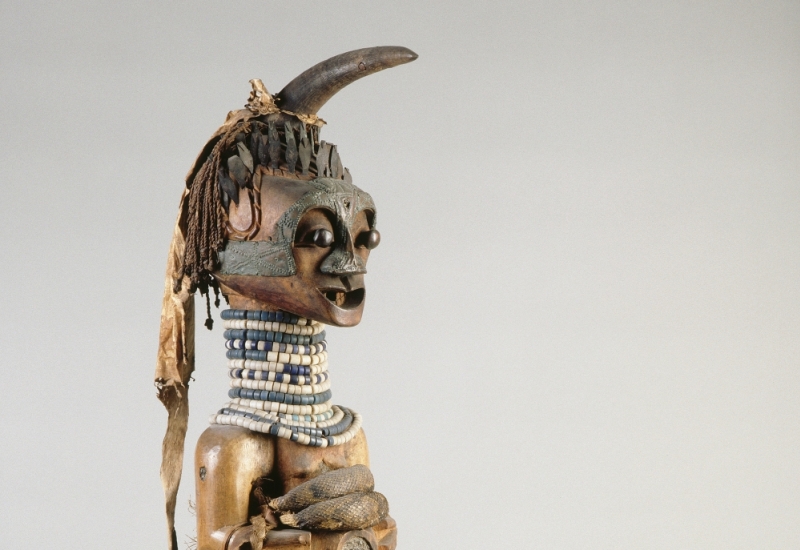 Krachtbeeld (nkishi) van chef Nkolomonyi, Songye volk. Collectie MAS, Antwerpen Foto: Michel Wutys en Bart Huysmans
