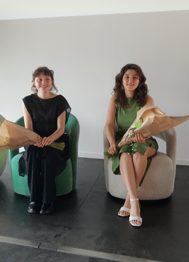 Silke Jacobs en Lamia Kocaman, winnaars van de Olbrechtsprijs