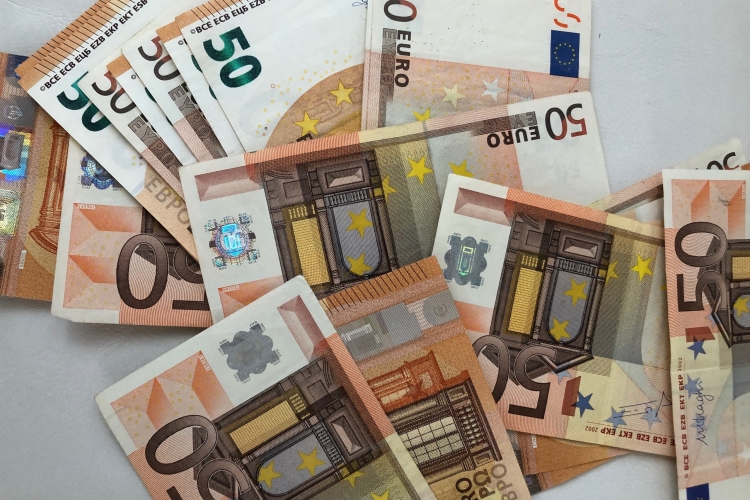 Euro's. Foto: Chiara Daneluzzi via Unsplash
