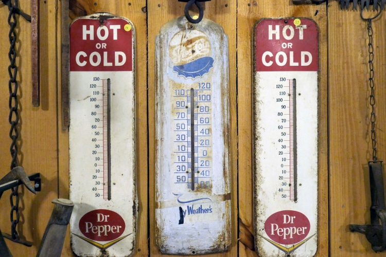 Thermometers. Foto: Ilse Orsel via Unsplash