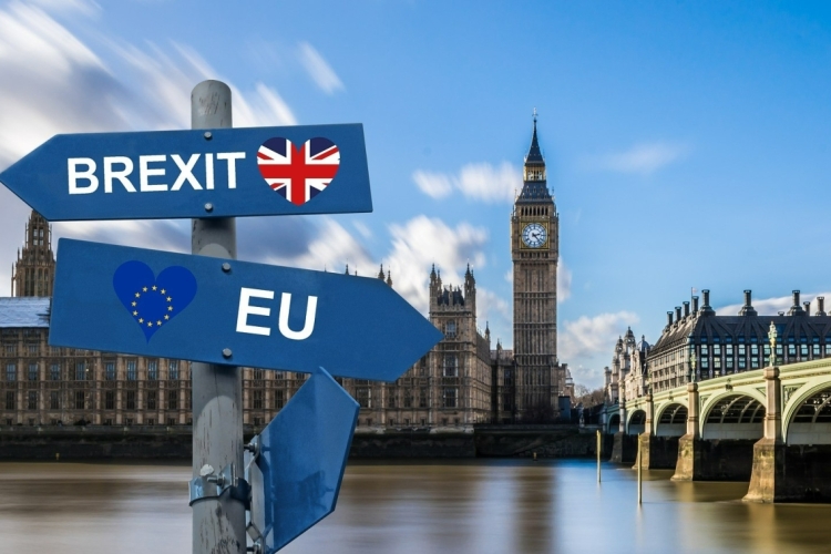 Pijlen met Brexit en EU, Londen, Westminster. Tumisu via Pixabay 