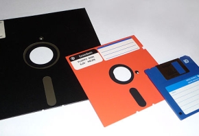Floppy disks. George Chernilevsky via Wikimedia Commons, publiek domein