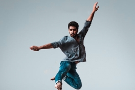 Dansende man, Yogendra Singh via Pexels